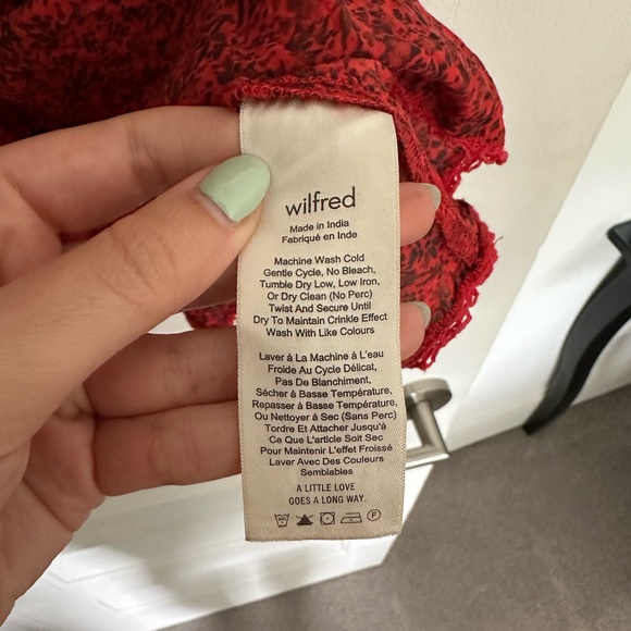 Aritzia Wilfred Off the shoulder top - Picture 4 of 5